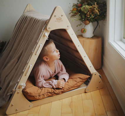 Triángulo + Rampa Pikler – Totem Mobiliario Infantil