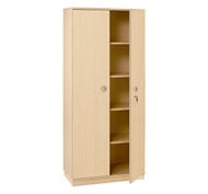 Armoire haute avec socle. 177 cm avec 4 étagères et de grandes portes avec serrure