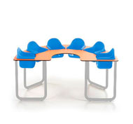 Mesa bebe star2 colectiva mandarina con 6 asientos azules