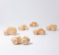 Voitures en bois naturel