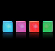 Lot de 4 petits cubes lumineux